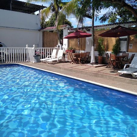 Hotel Maceo เมลการ์ ภายนอก รูปภาพ
